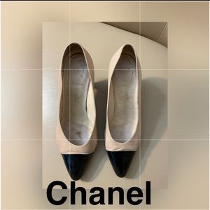 Vintage Chanel shoes size 38.5 / 8 US